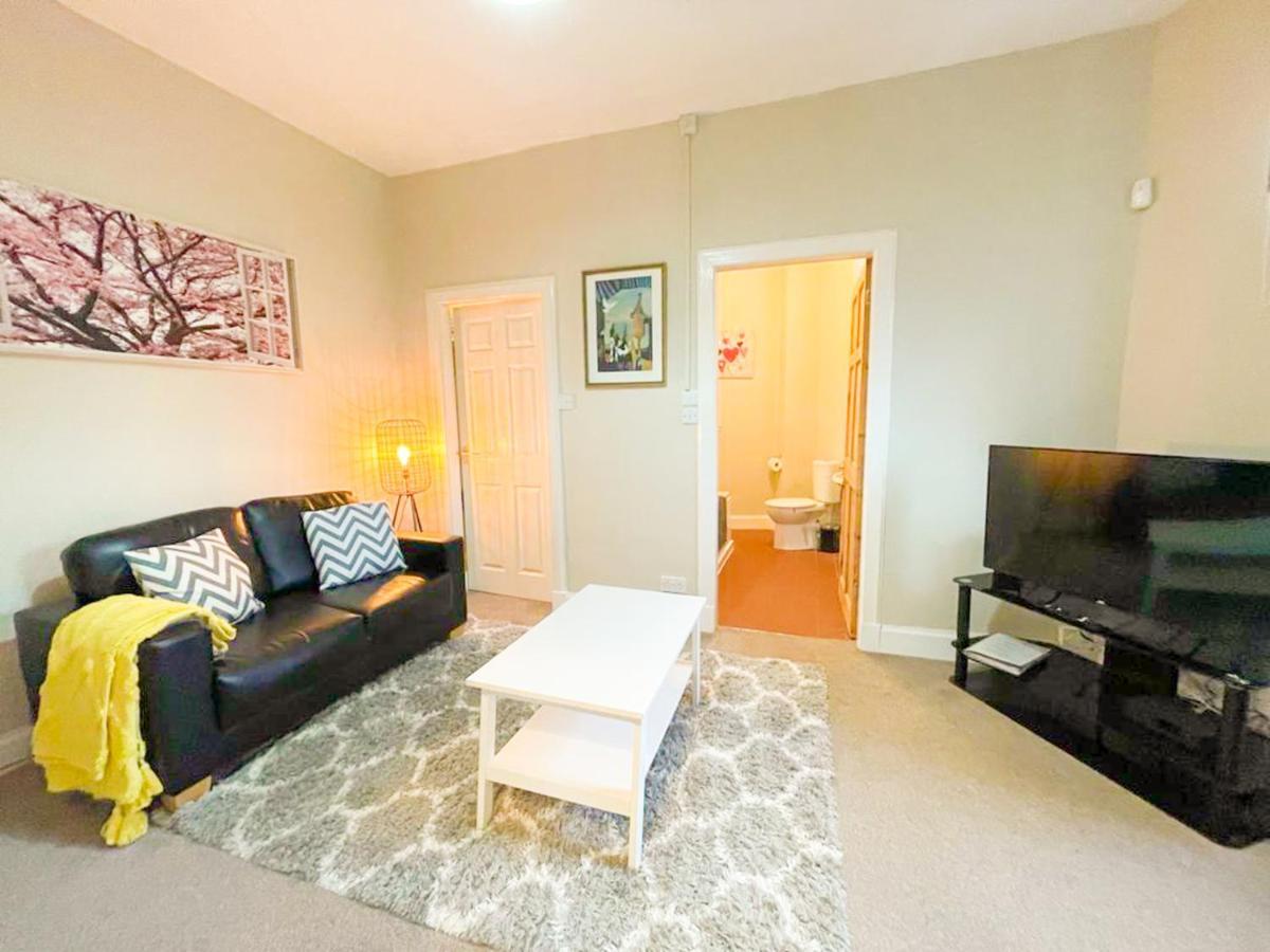 אדינבורו Quaint & Peaceful 1 Bed Central Mews Apt, West End מראה חיצוני תמונה